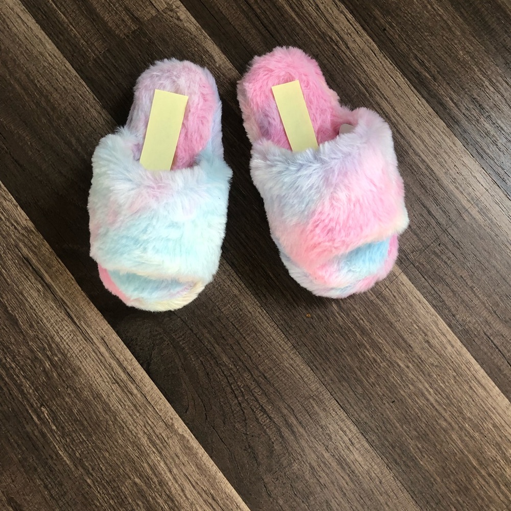 Little girls fur slippers